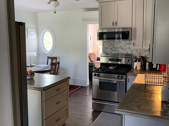 4th image of 205 S Prospect St