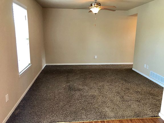 3rd image of 1517 NE Erin Ct #1519