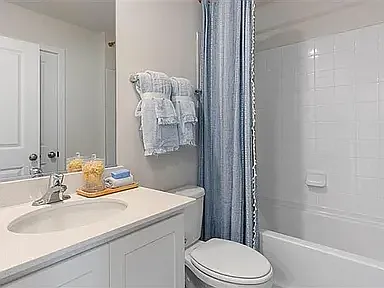 3 bed, 2.5 bath, 1763 sqft, $2,200 — Photo 4