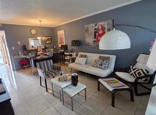 5181 W Oakland Park Blvd #204, Fort Lauderdale, FL 33313