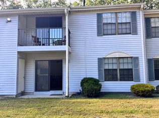141 Liberty Ct #141, Absecon, NJ 08205