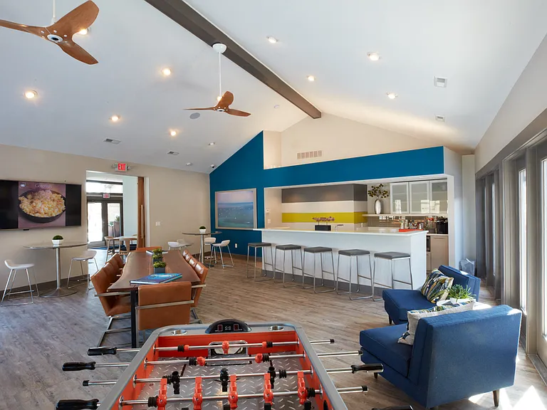 Lakeside Terrace Apartments — Photo 18