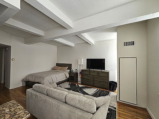 3rd image of 160 Bleecker St #3E