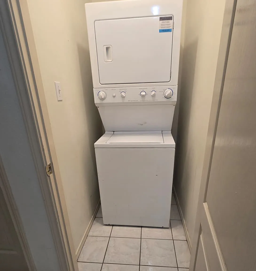 1907 Bahamas Drive - 2 — Photo 4