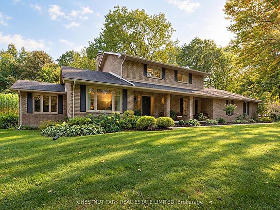 2nd image of 9 Mills Cir