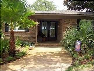 1st image of 529 Pocahontas Dr