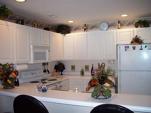 Eat-At Counter in kitchen, open to living area
