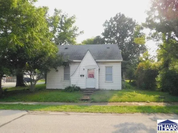 323 N Desart St, Brazil, IN 47834