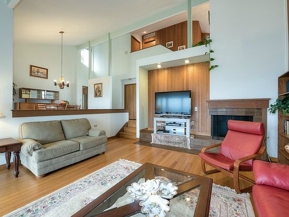 5th image of 4517 Somerset Pl SE