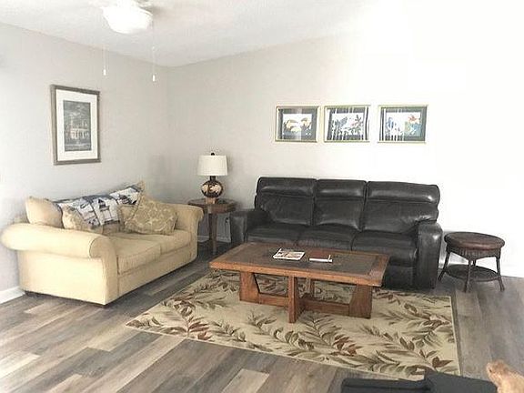 5th image of 1142 Paradise Dr