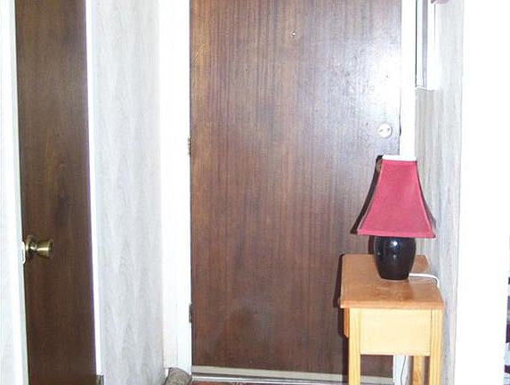 2nd image of 3242 Wyndrock Dr