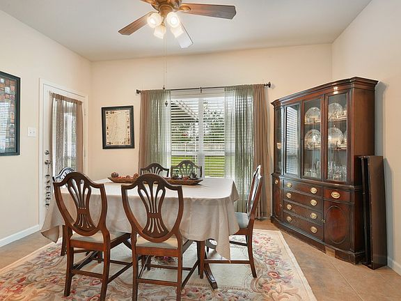 5th image of 13918 Cantebury Ave