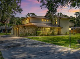 1490 S Oaks Dr, Merritt Island, FL 32952