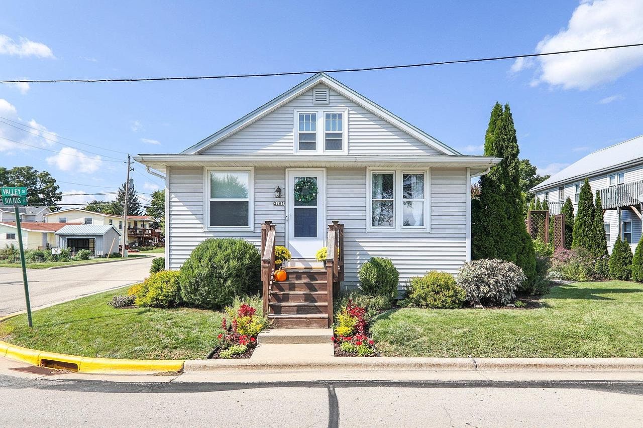 2203 Valley Street, Cross Plains, WI 53528 Zillow