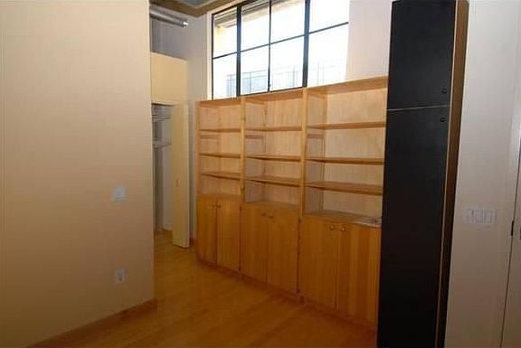 5th image of 3940 7th Ave Unit 202