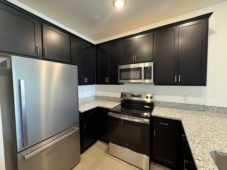636 Pacific Crest Trl — Photo 6
