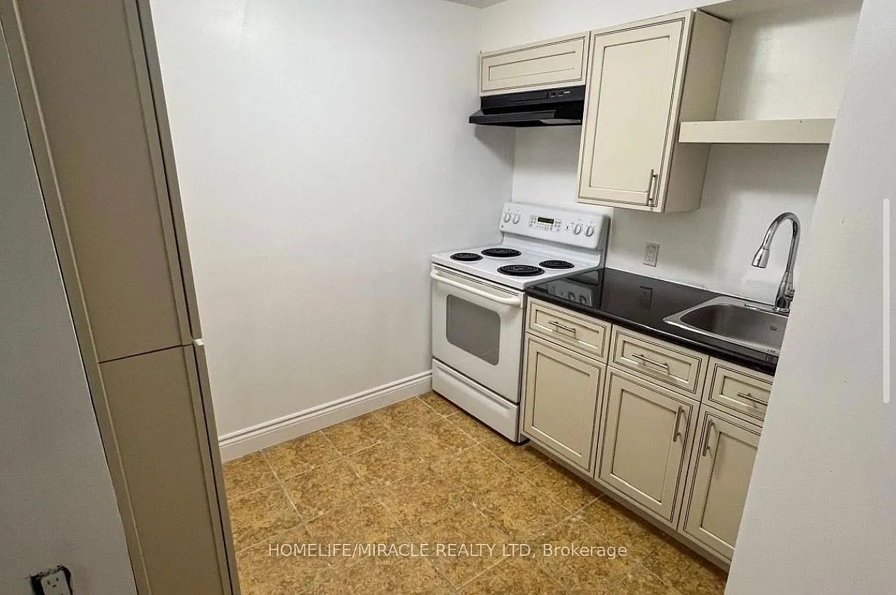 3 bed, $1,799 — Photo 4