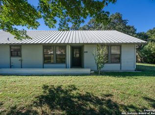1216 Sorrel Creek Dr, Canyon Lake, TX 78133