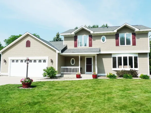 431 Highpoint Curv S, Maplewood, MN 55119