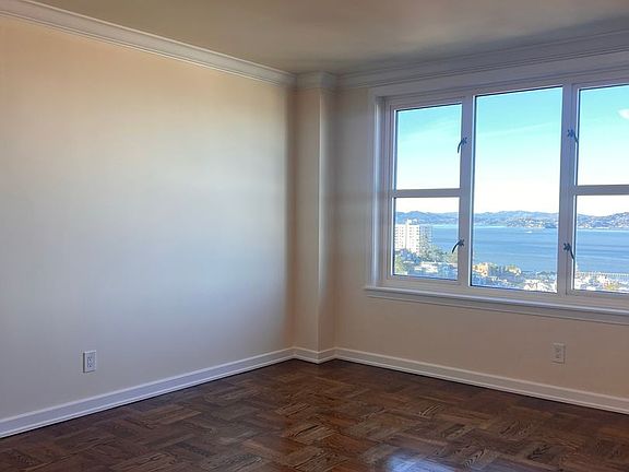 5th image of 1000 Green St APT 1005