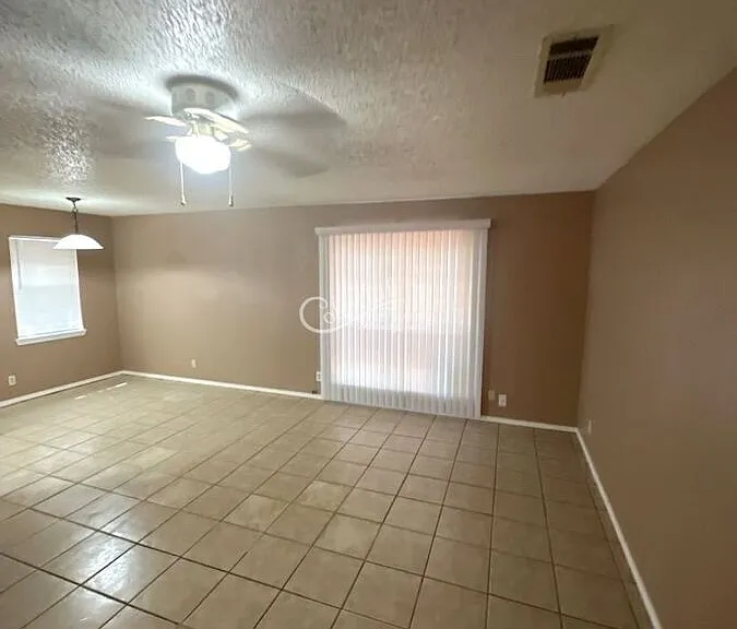 1514 Missouri Ave — Photo 4