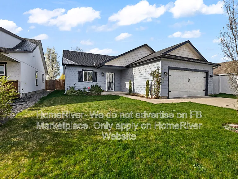 1811 W Maxine Ave — Photo 1