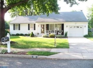 110 Pelham Rd, Delran, NJ 08075