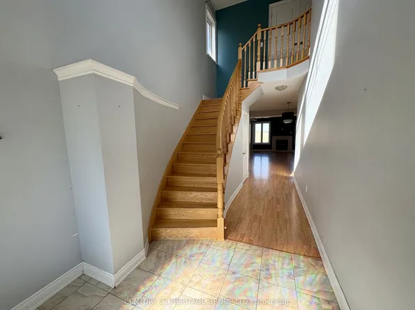 129 Robert Wilson Cres, Georgina, ON L4P 0G8