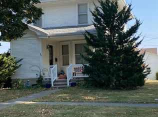 410 Crisman St, Dysart, IA 52224
