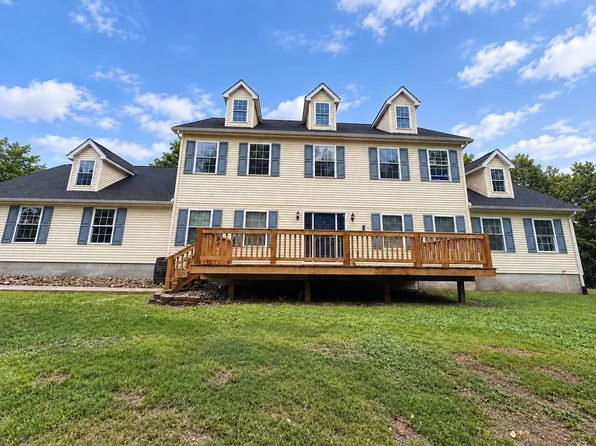 590 White Oak Crossing Rd, Moorefield, WV 26836