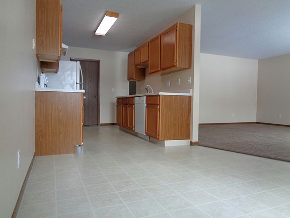 3rd image of 1702 E Lincoln Ave #16434129