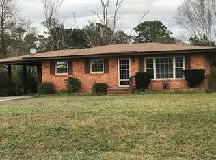 218 Forest Rd, Wilmington, NC 28403