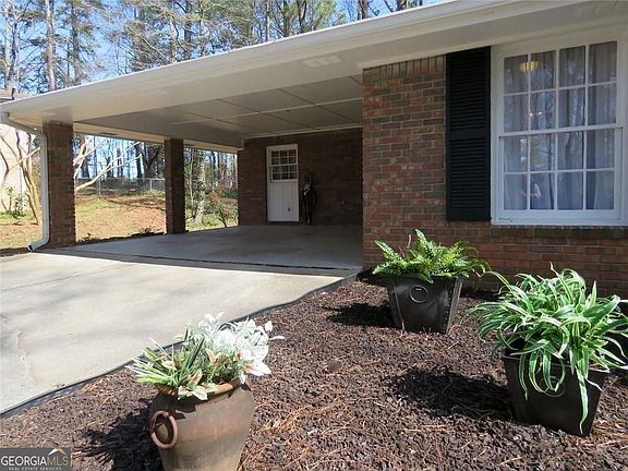 4th image of 3060 Norton Ct SE