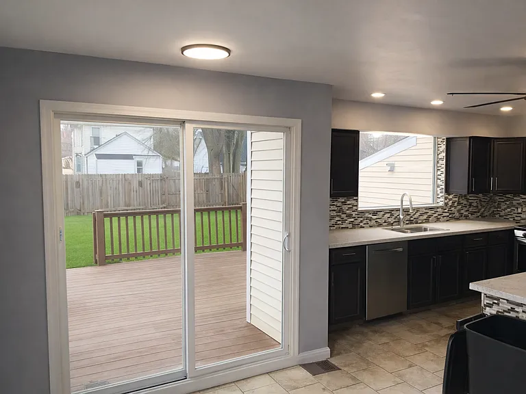 217 Seward Ave NW — Photo 16
