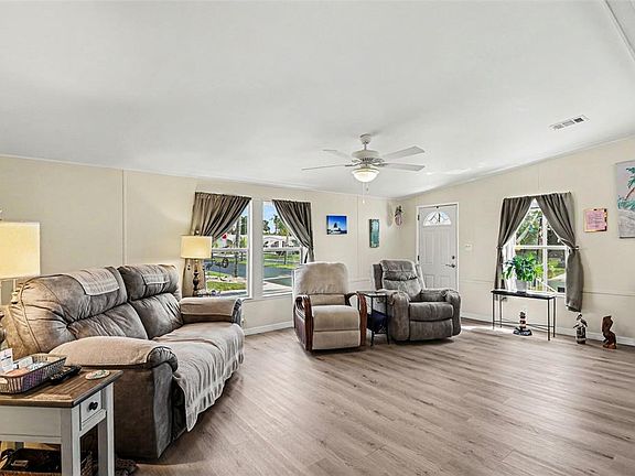 2nd image of 1000 Kings Hwy Unit 366