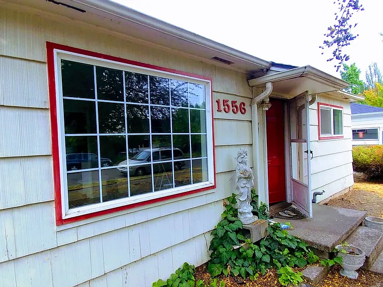 1556 McKinley St — Photo 13