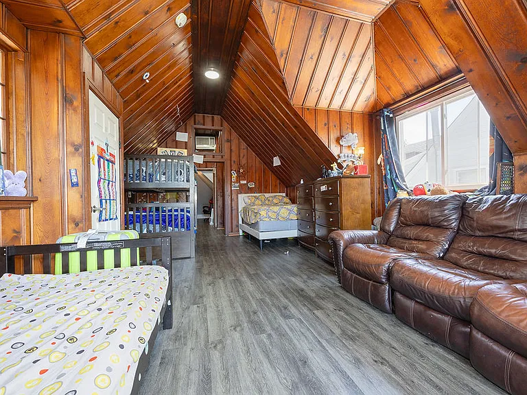 81 Chestnut St #2 — Photo 9