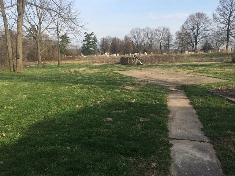 1358 Pottery Rd — Photo 4
