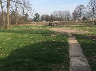 1358 Pottery Rd, Washington, MO 63090