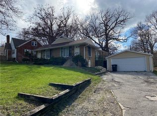 2022 Nash Dr, Des Moines, IA 50314