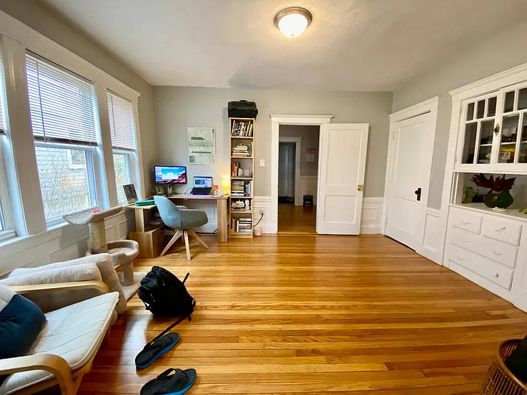 24 Saint Peter St #1L — Photo 7