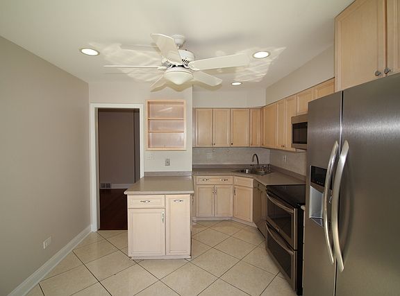 5th image of 2838 W Touhy Ave Unit C