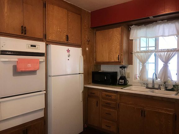 3rd image of 1951-114 47th St