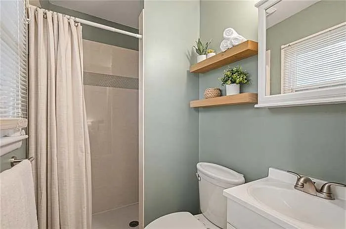 3 bed, 1232 sqft, $1,800 — Photo 4