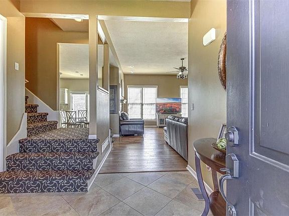 3rd image of 5229 NE Sawgrass Dr