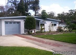 Classic Florida Bugalow