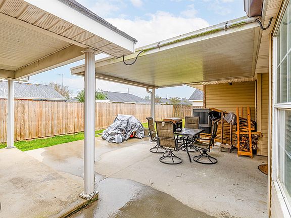 4th image of 1405 Renee Dr