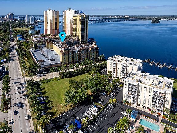 4th image of 2825 Palm Beach Blvd APT 611