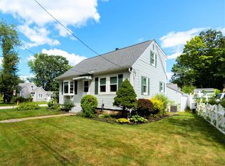 429 Calef Rd, Manchester, NH 03103