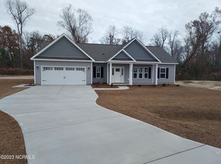 709 Plowshare Ct, Maysville, NC 28555